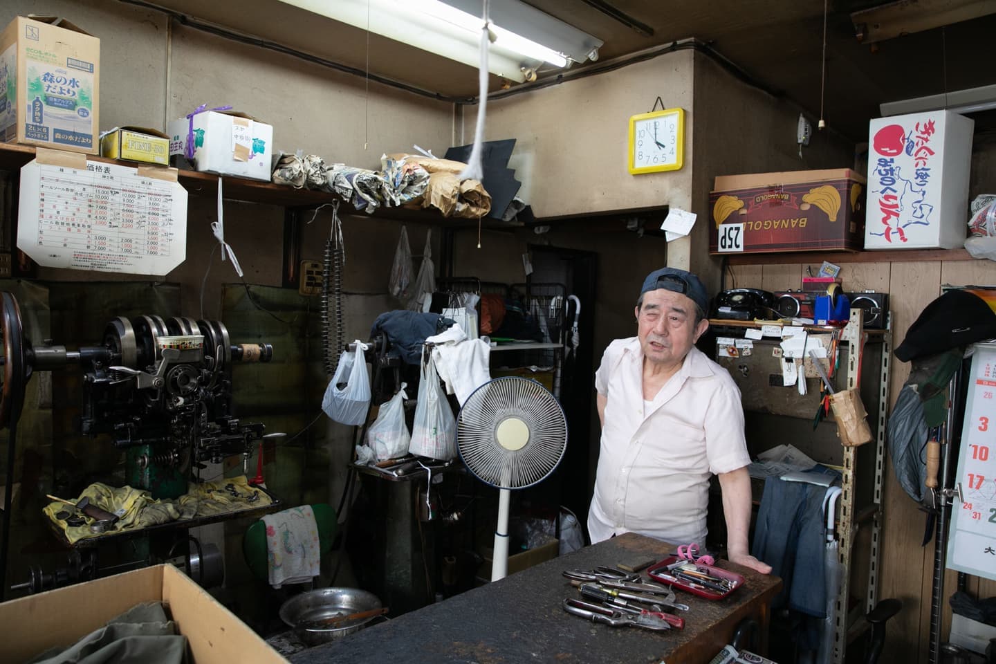 フォトグラファー山﨑美蔓が撮影した靴修理職人の写真